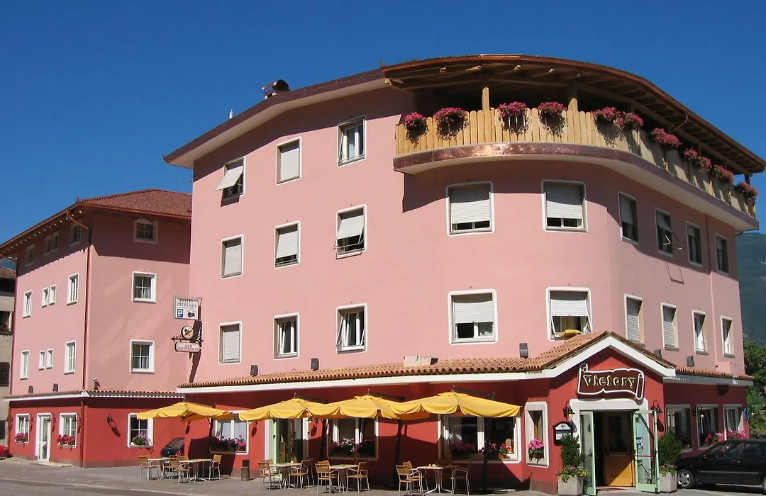 Victory Hotel Dermulo Di Predaia-1